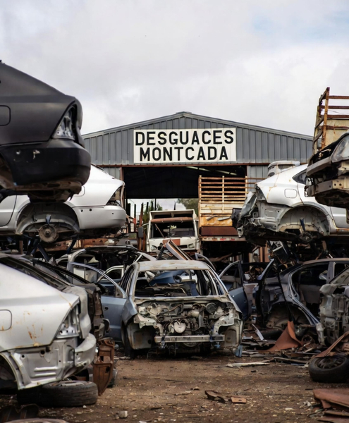 Foto de portada de DESGUACES MONTCADA SL